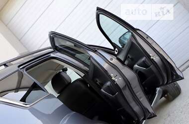 Внедорожник / Кроссовер Mitsubishi Outlander 2012 в 