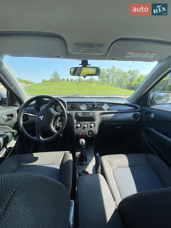 Позашляховик / Кросовер Mitsubishi Outlander 2010 в Дніпрі