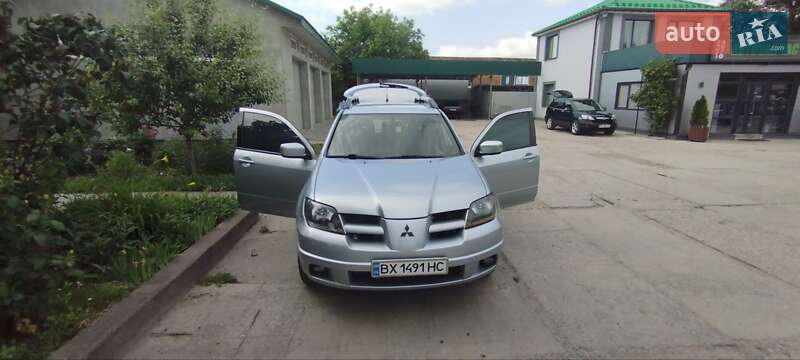Mitsubishi Outlander 2004