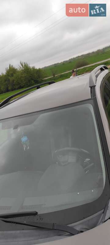 Внедорожник / Кроссовер Mitsubishi Outlander 2010 в Самборе фото 13 Внедорожник / Кроссовер Mitsubishi Outlander 2010 в Самборе