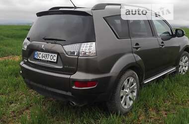 Внедорожник / Кроссовер Mitsubishi Outlander 2010 в Самборе