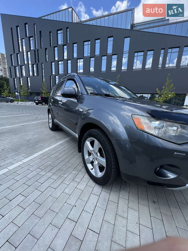 Внедорожник / Кроссовер Mitsubishi Outlander 2007 в Ровно фото 14 Внедорожник / Кроссовер Mitsubishi Outlander 2007 в Ровно