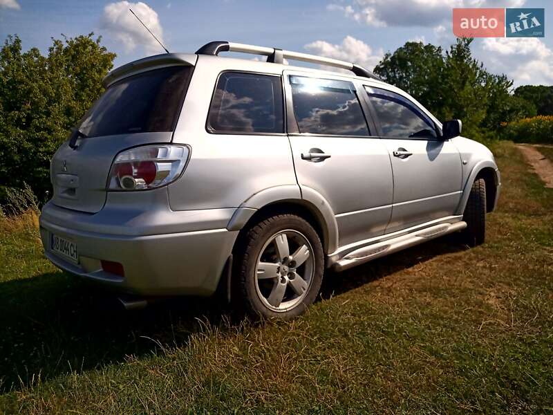 Внедорожник / Кроссовер Mitsubishi Outlander 2008 в Баре