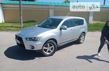 Внедорожник / Кроссовер Mitsubishi Outlander 2010 в Чернигове