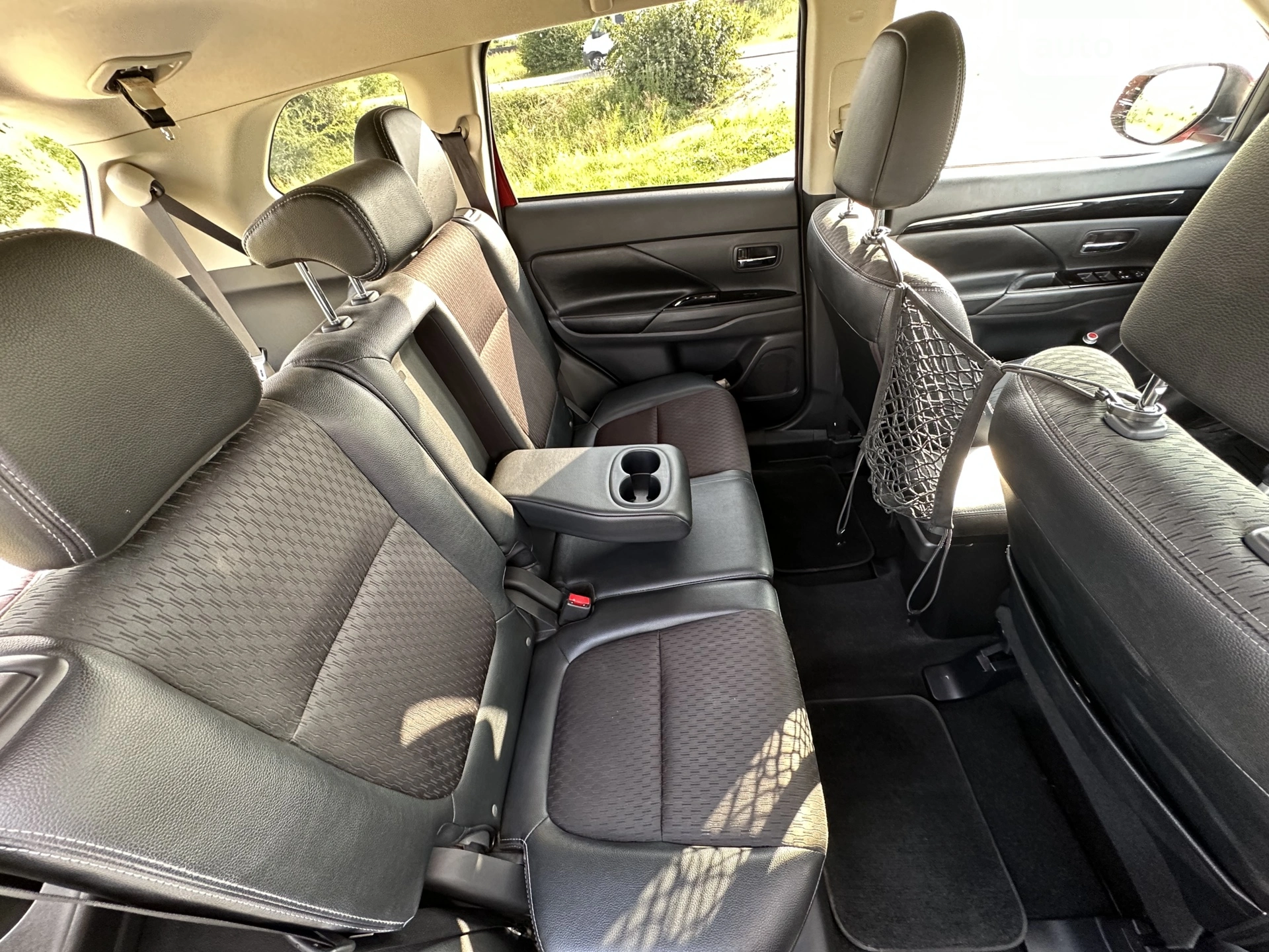 2015 Mitsubishi Outlander - мініатюра 16
