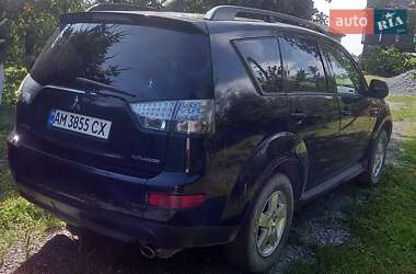 Внедорожник / Кроссовер Mitsubishi Outlander 2009 в Барановке