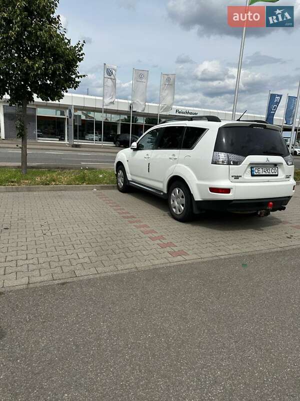 Позашляховик / Кросовер Mitsubishi Outlander 2012 в Чернівцях