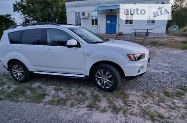 Mitsubishi outlander 2012 года