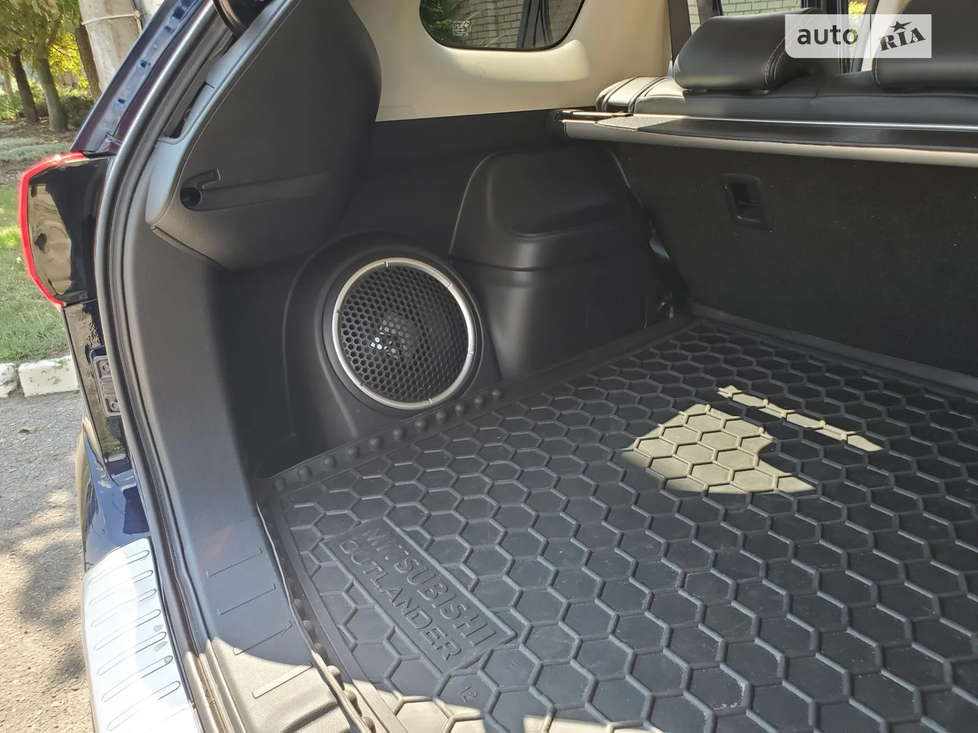 2018 Mitsubishi Outlander - мініатюра 16