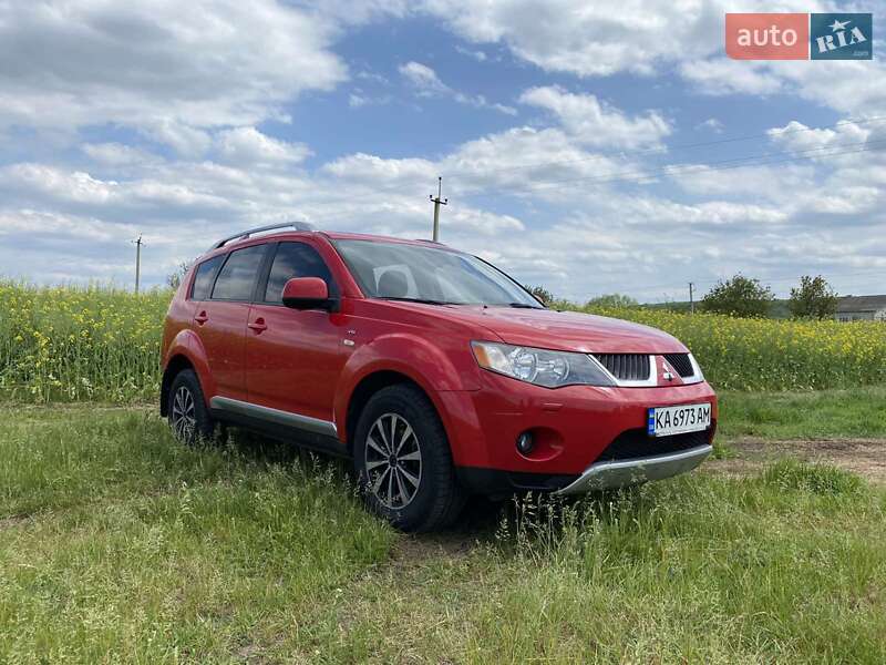 Внедорожник / Кроссовер Mitsubishi Outlander 2007 в Балте
