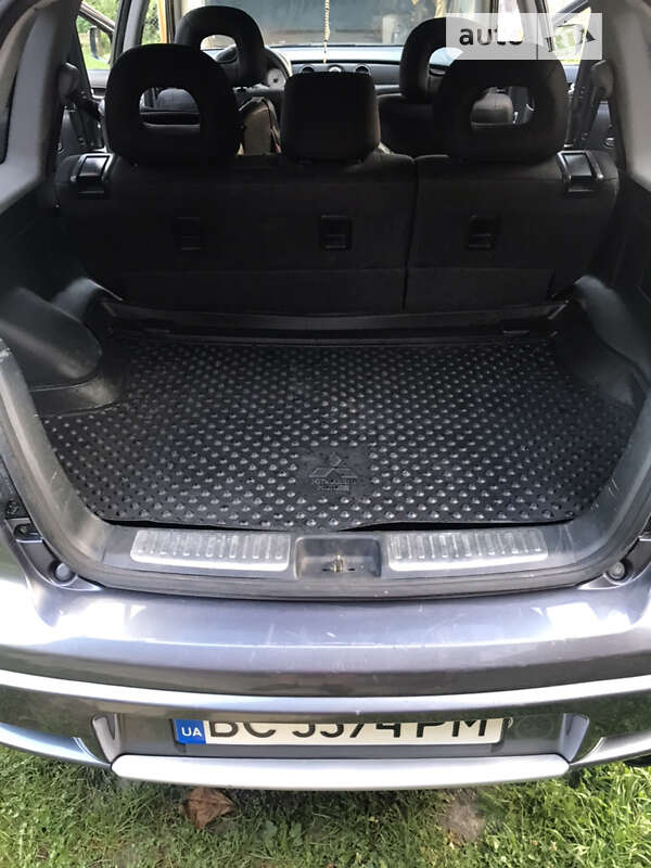 Позашляховик / Кросовер Mitsubishi Outlander 2006 в Бориславі фото 10 Позашляховик / Кросовер Mitsubishi Outlander 2006 в Бориславі