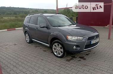 Внедорожник / Кроссовер Mitsubishi Outlander 2012 в Черновцах