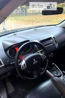 Позашляховик / Кросовер Mitsubishi Outlander 2007 в Кривому Розі