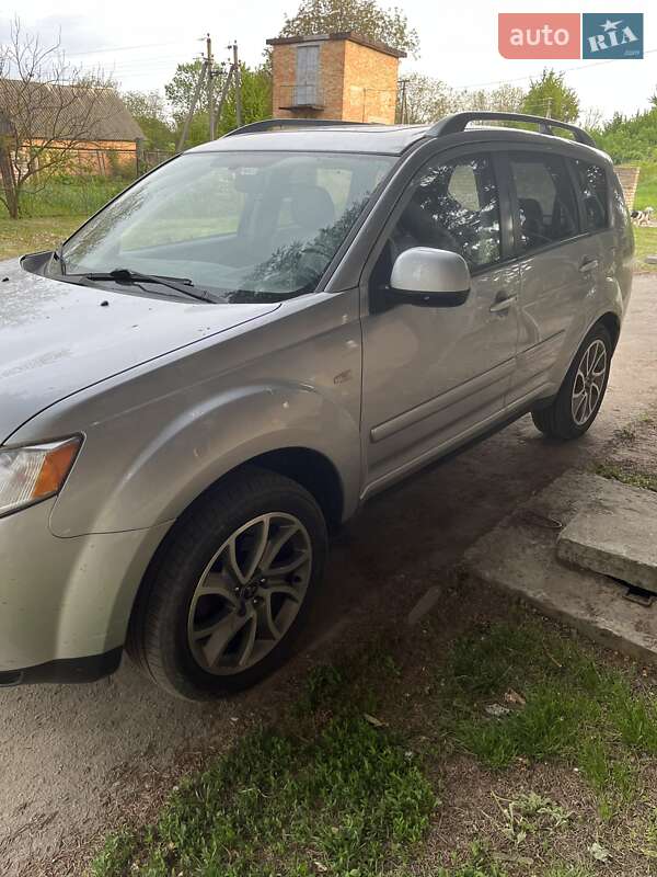 Внедорожник / Кроссовер Mitsubishi Outlander 2006 в Умани