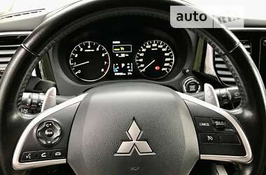 Позашляховик / Кросовер Mitsubishi Outlander 2013 в Кам'янському