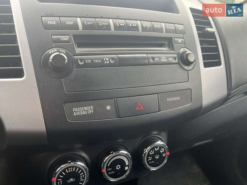 Позашляховик / Кросовер Mitsubishi Outlander 2010 в Коломиї