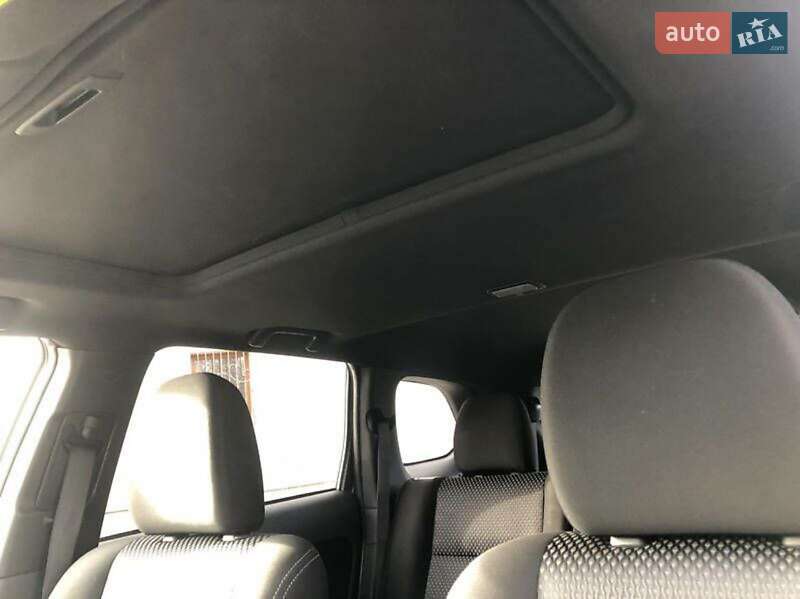 Внедорожник / Кроссовер Mitsubishi Outlander 2017 в Запорожье