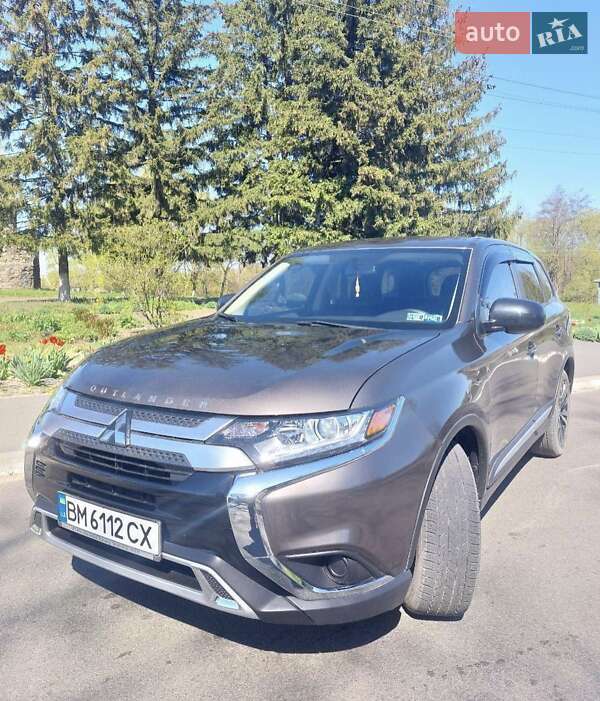 Mitsubishi Outlander 2020