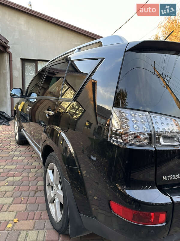 Внедорожник / Кроссовер Mitsubishi Outlander 2007 в Запорожье