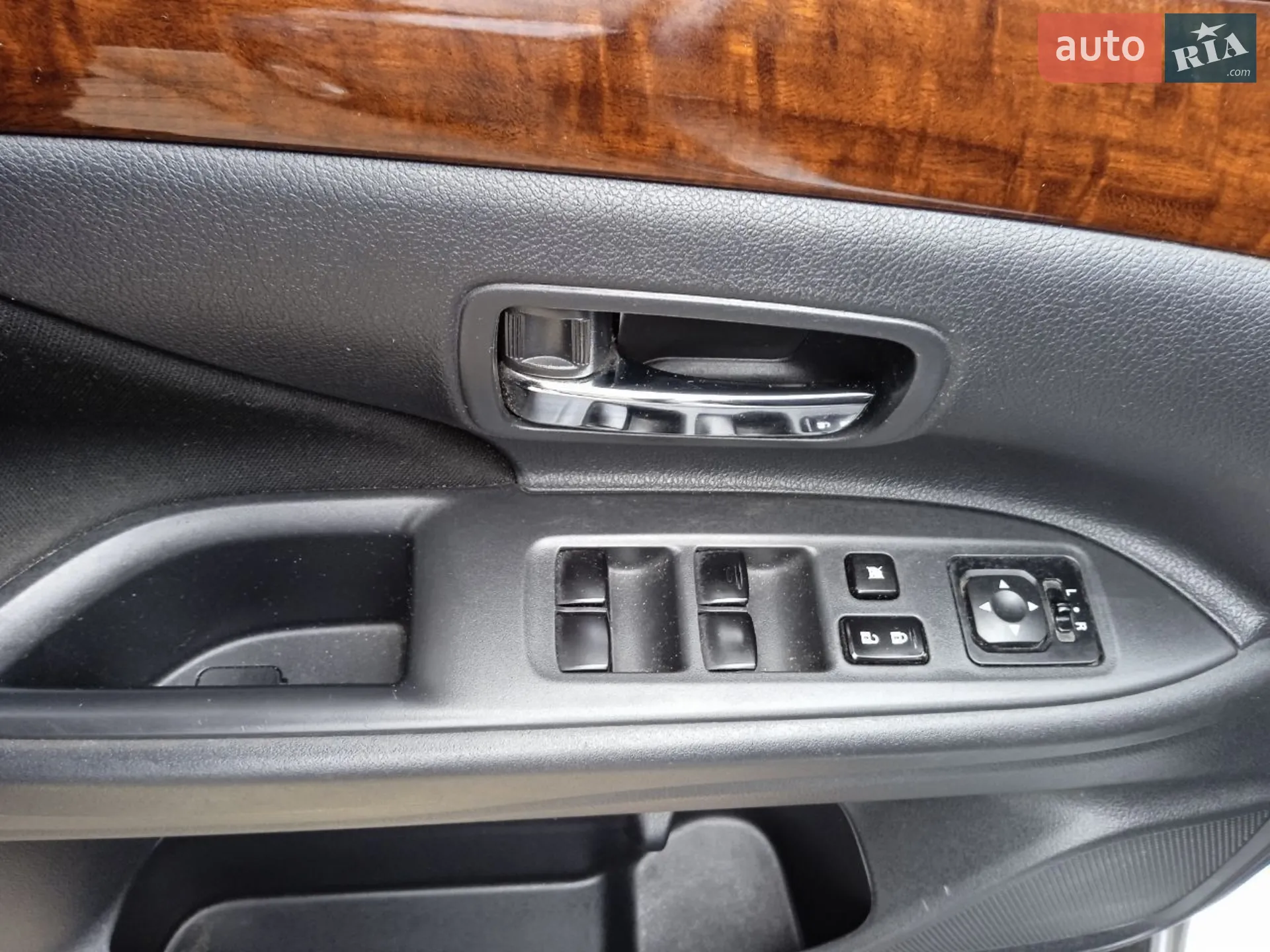 2013 Mitsubishi Outlander - мініатюра 9
