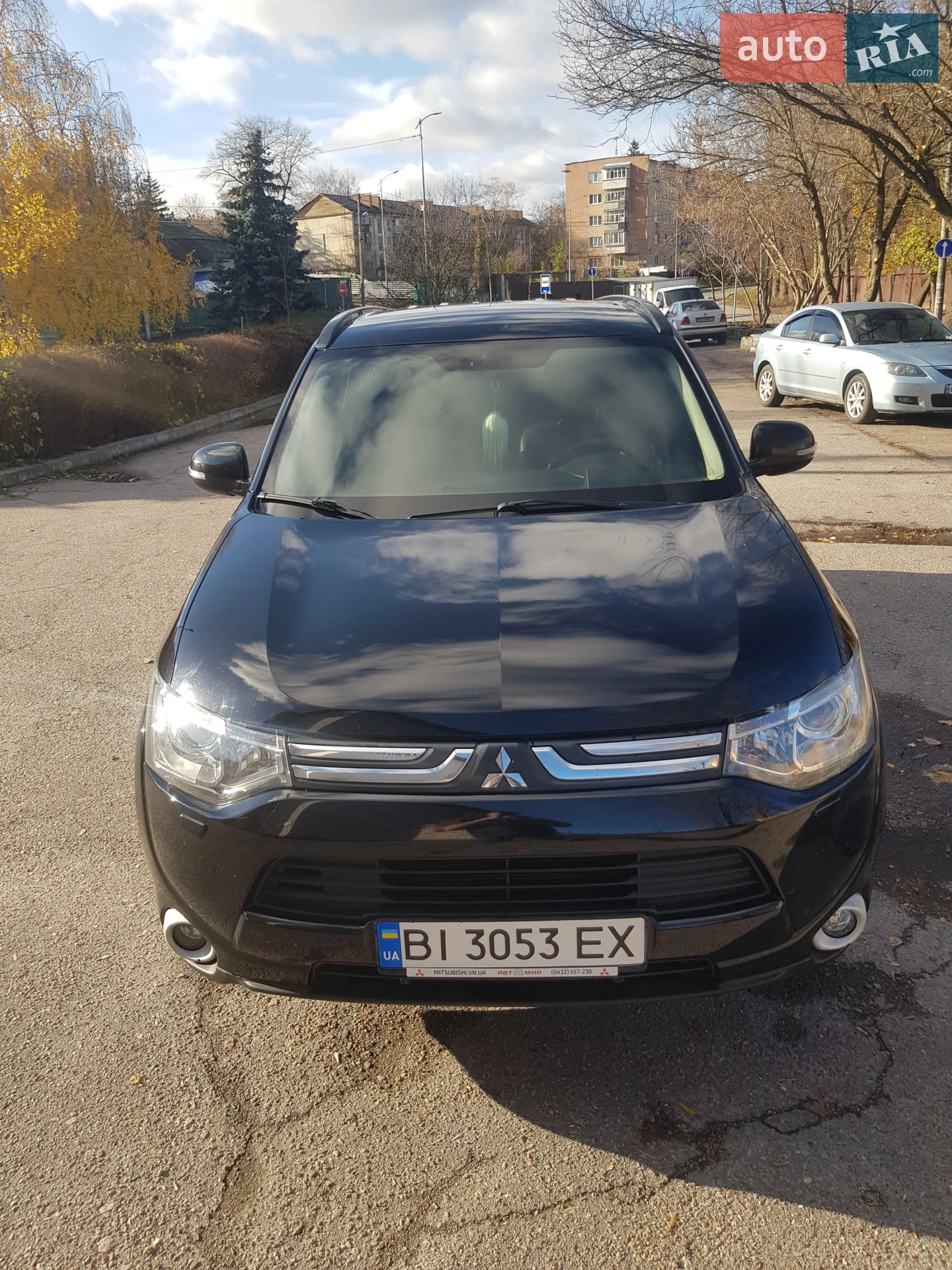 2013 Mitsubishi Outlander - фото 1