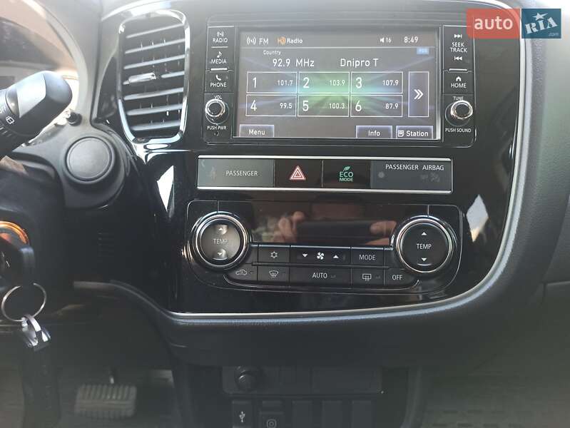 Внедорожник / Кроссовер Mitsubishi Outlander 2019 в Днепре фото 17 Внедорожник / Кроссовер Mitsubishi Outlander 2019 в Днепре