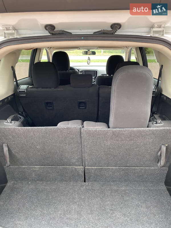 Позашляховик / Кросовер Mitsubishi Outlander 2018 в Дніпрі