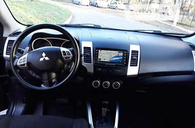 Позашляховик / Кросовер Mitsubishi Outlander 2007 в Острозі
