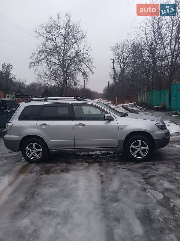 Позашляховик / Кросовер Mitsubishi Outlander 2003 в Богодухіву