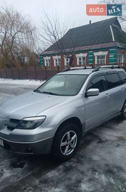 Внедорожник / Кроссовер Mitsubishi Outlander 2003 в Богодухове