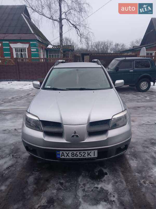 Позашляховик / Кросовер Mitsubishi Outlander 2003 в Богодухіву