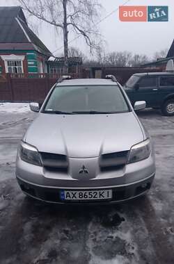 Внедорожник / Кроссовер Mitsubishi Outlander 2003 в Богодухове