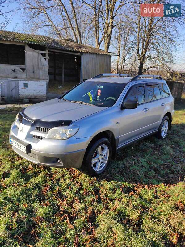 Внедорожник / Кроссовер Mitsubishi Outlander 2005 в Виннице