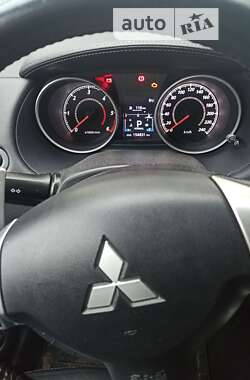 Внедорожник / Кроссовер Mitsubishi Outlander 2011 в Житомире