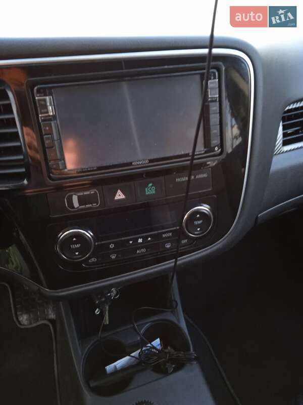 Позашляховик / Кросовер Mitsubishi Outlander 2013 в Тернополі
