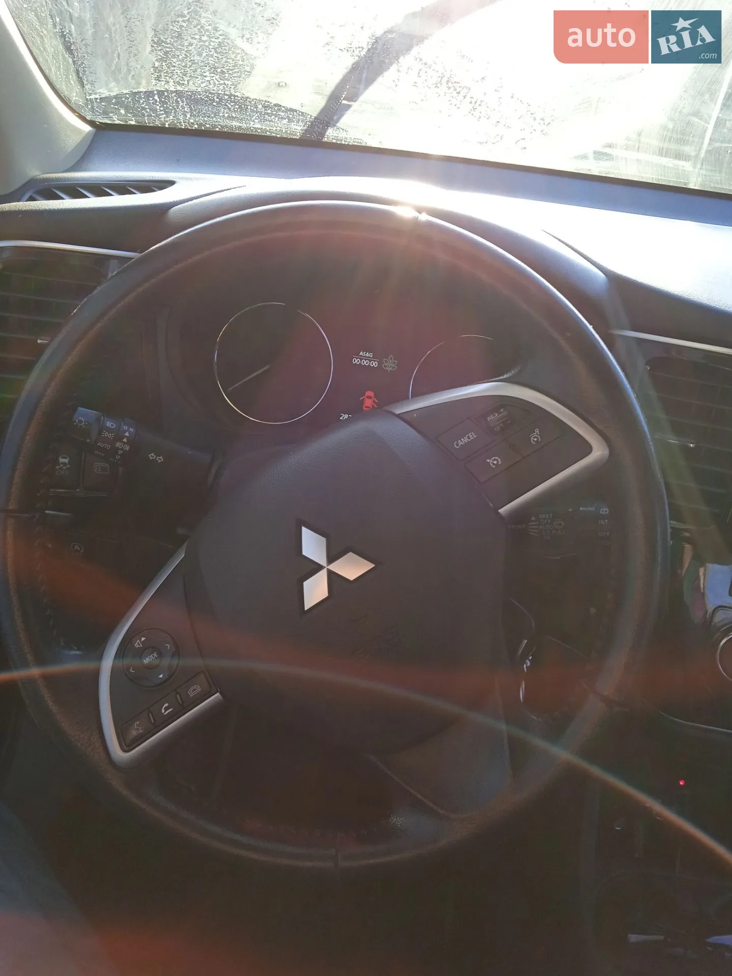 2013 Mitsubishi Outlander - мініатюра 12