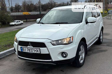 Внедорожник / Кроссовер Mitsubishi Outlander 2010 в Кременчуге