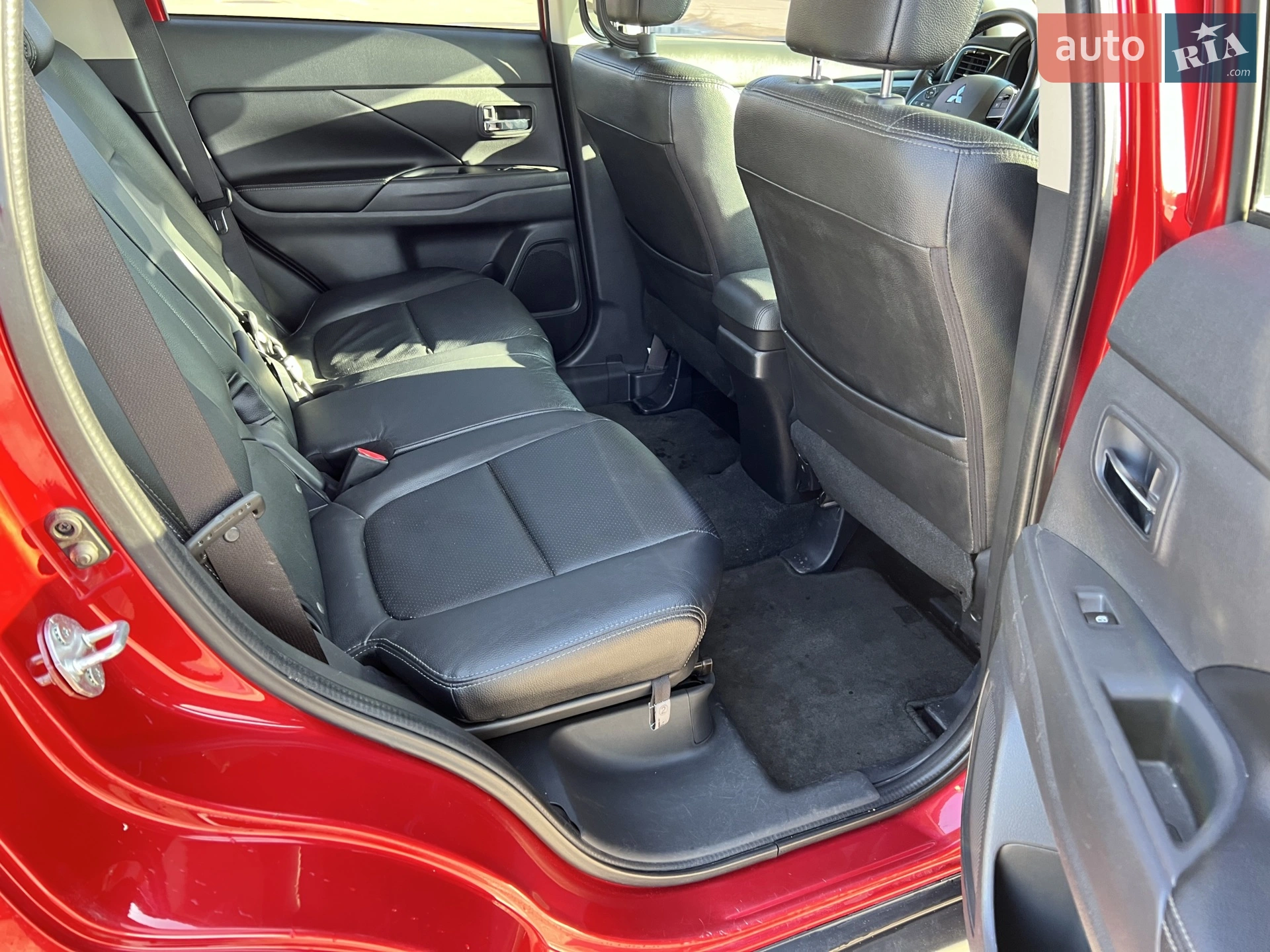 2015 Mitsubishi Outlander - мініатюра 18