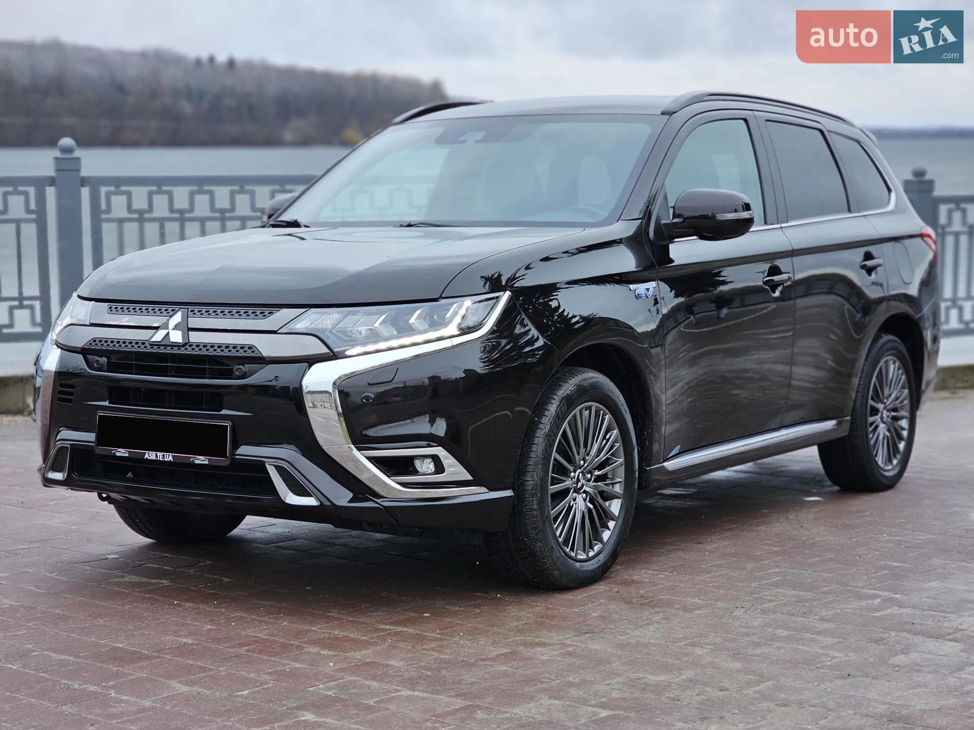 2018 Mitsubishi Outlander - мініатюра 3
