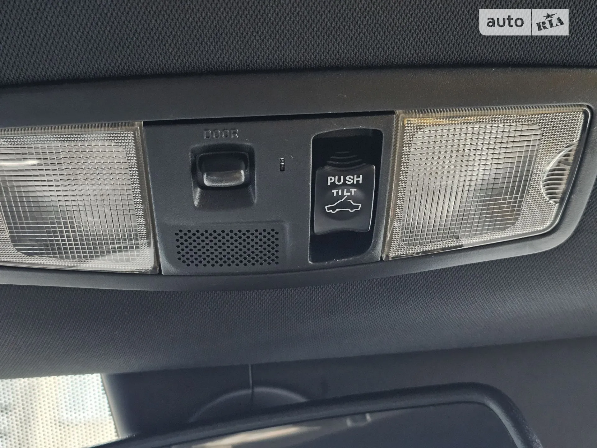 2018 Mitsubishi Outlander - мініатюра 30