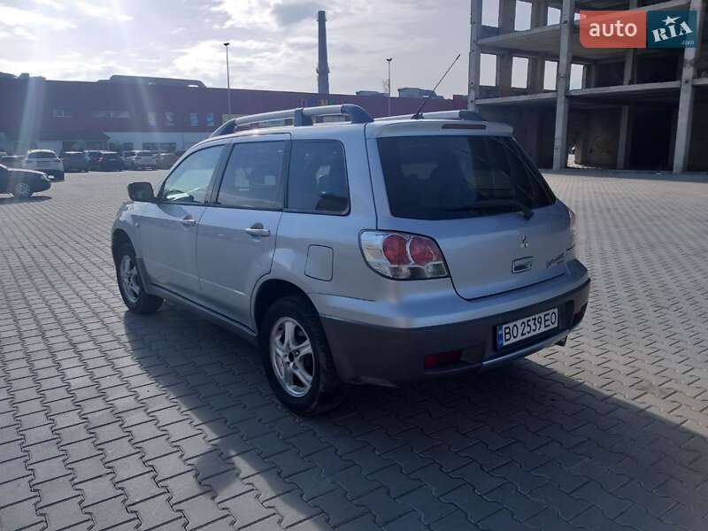 Внедорожник / Кроссовер Mitsubishi Outlander 2003 в Теребовле