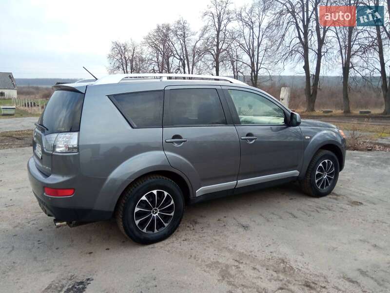 Позашляховик / Кросовер Mitsubishi Outlander 2008 в Чорткові