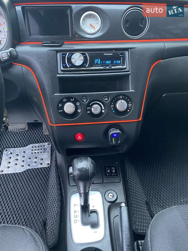 Позашляховик / Кросовер Mitsubishi Outlander 2008 в Хмельницькому