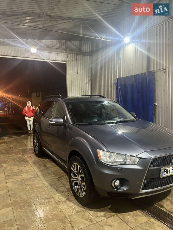 Позашляховик / Кросовер Mitsubishi Outlander 2010 в Одесі фото 5 Позашляховик / Кросовер Mitsubishi Outlander 2010 в Одесі