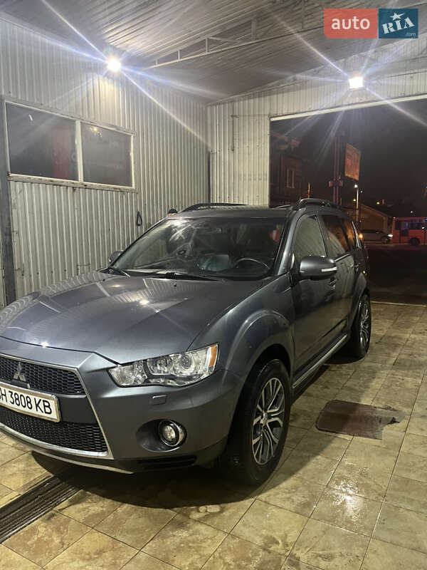 Позашляховик / Кросовер Mitsubishi Outlander 2010 в Одесі фото 7 Позашляховик / Кросовер Mitsubishi Outlander 2010 в Одесі