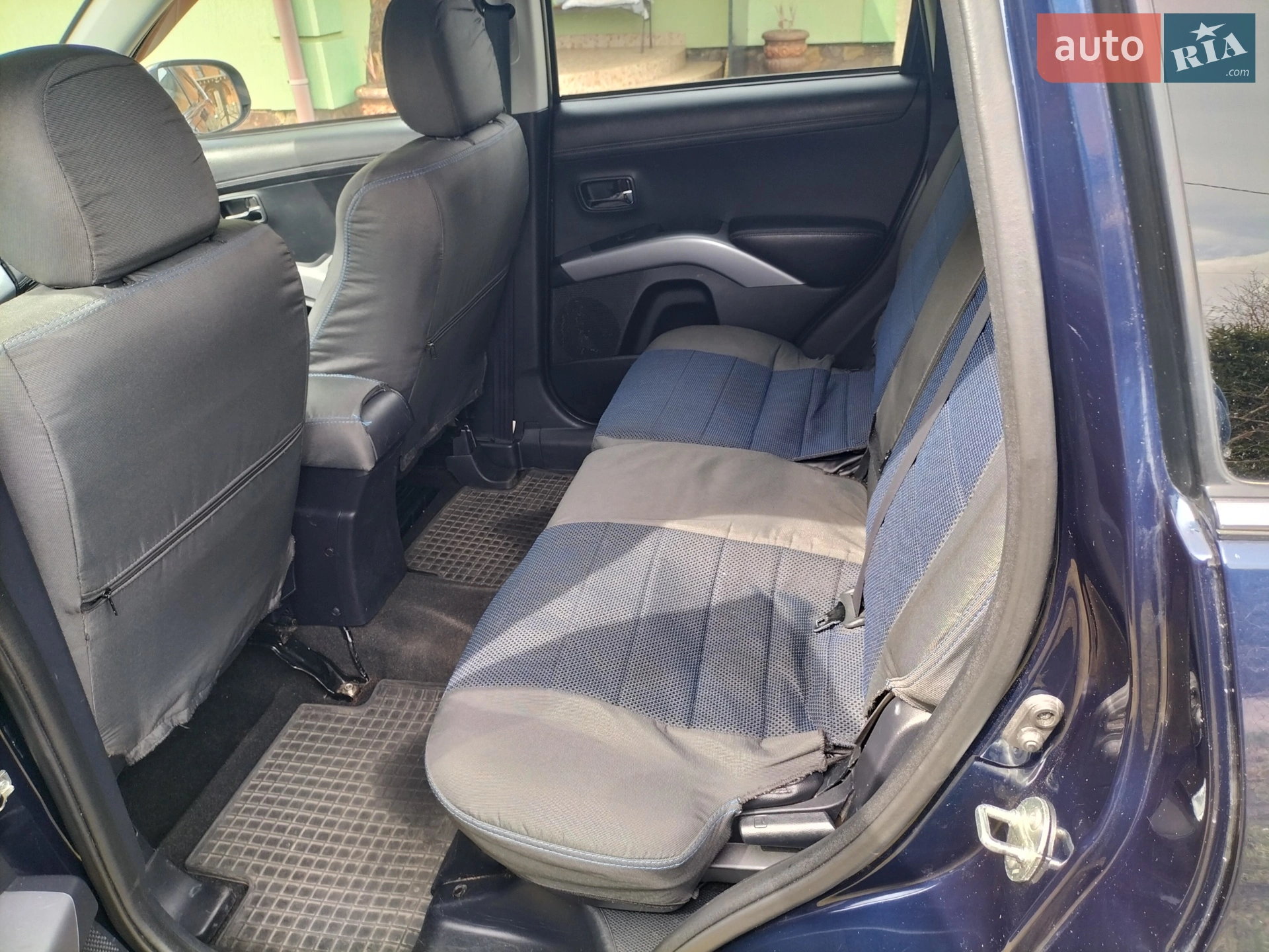2011 Mitsubishi Outlander - мініатюра 12
