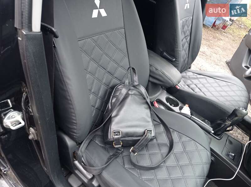 Внедорожник / Кроссовер Mitsubishi Outlander 2008 в Звенигородке фото 13 Внедорожник / Кроссовер Mitsubishi Outlander 2008 в Звенигородке