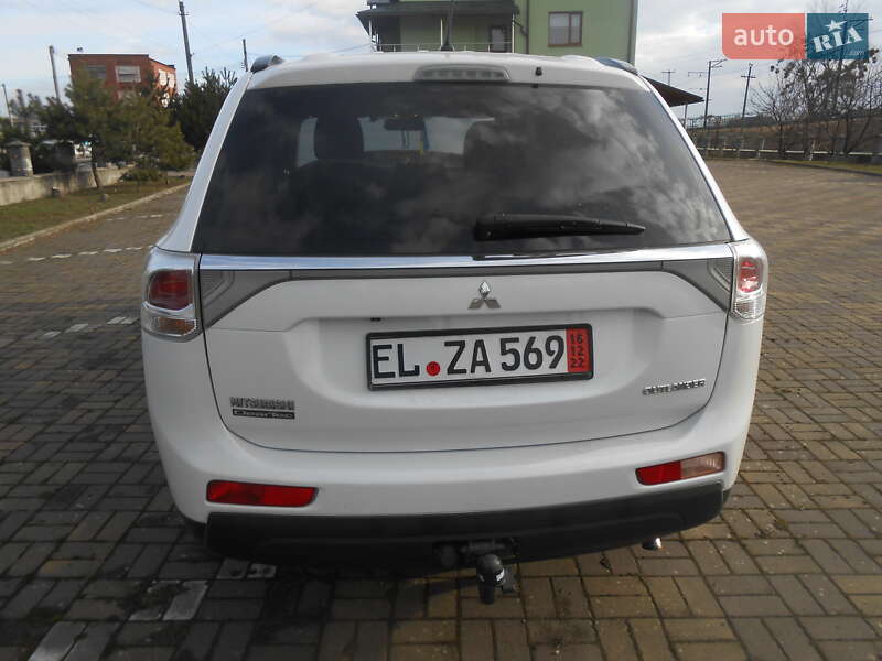 Позашляховик / Кросовер Mitsubishi Outlander 2012 в Самборі фото 25 Позашляховик / Кросовер Mitsubishi Outlander 2012 в Самборі