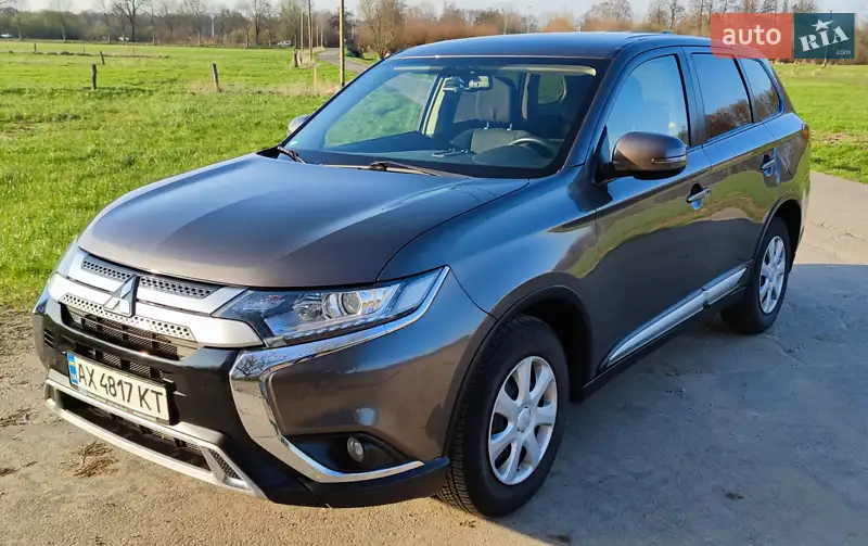 Mitsubishi Outlander 2019 VIN JMBXTGF2WLZ000284 фото оголошення 19 з 120