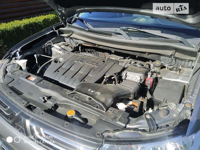 Внедорожник / Кроссовер Mitsubishi Outlander 2012 в Владимирце